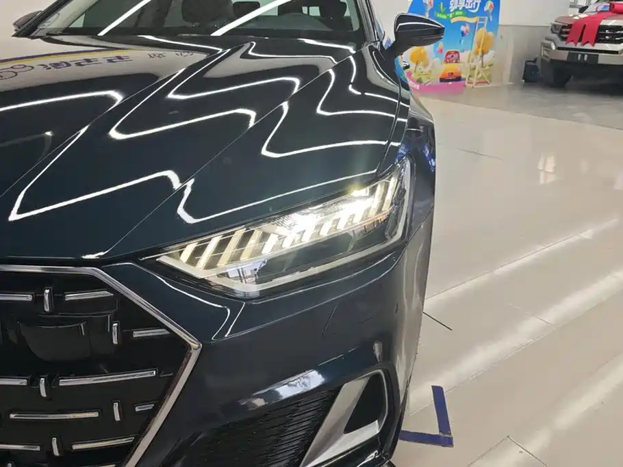 Audi A7L — миниатюра 5