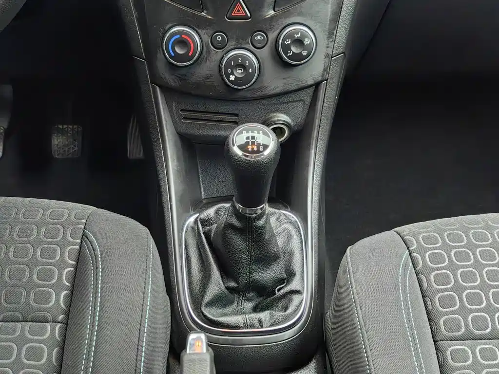 Chevrolet Trax — миниатюра 13