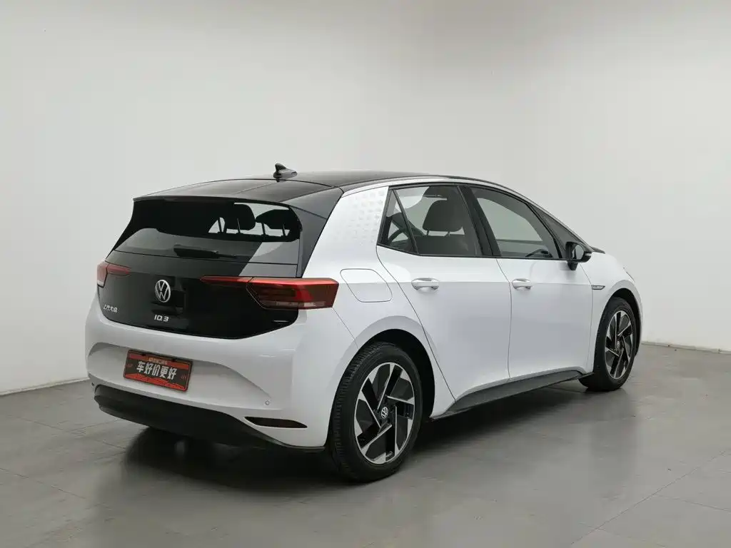 Volkswagen ID.3 — миниатюра 2