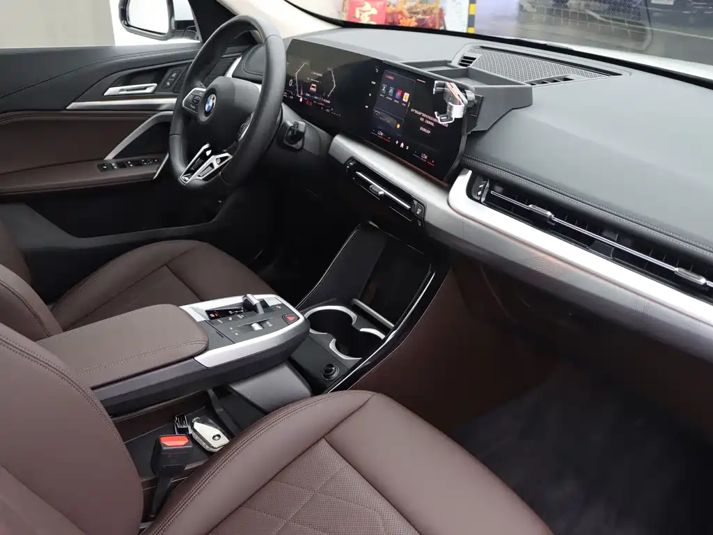 BMW X1 — миниатюра 9