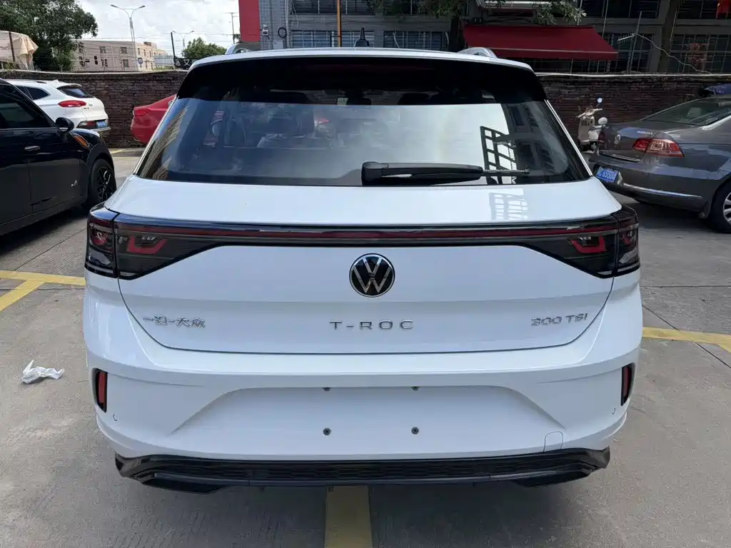 Volkswagen T-Roc — миниатюра 8