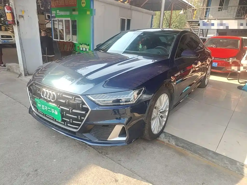 奥迪A7L 2022款 45 TFSI S-line 筑梦型流晶套装 2023