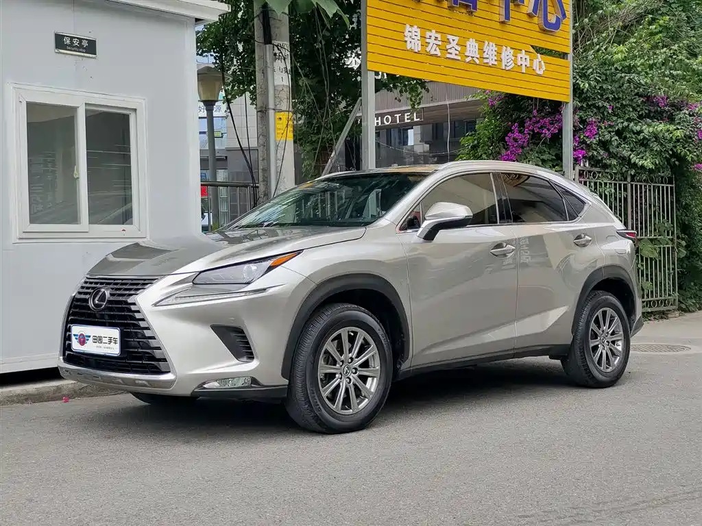 Lexus NX 2018