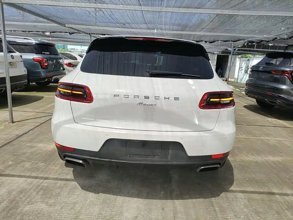 Porsche Macan — миниатюра 6