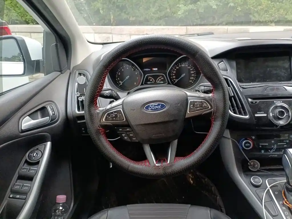 Ford Focus — миниатюра 3