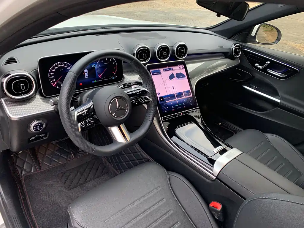 Mercedes-Benz C-Class — миниатюра 8