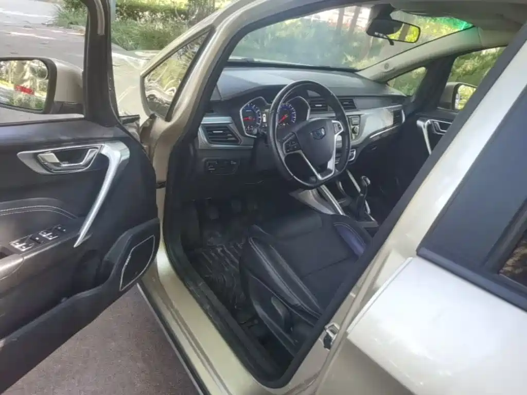 Geely Vision X3 — миниатюра 15