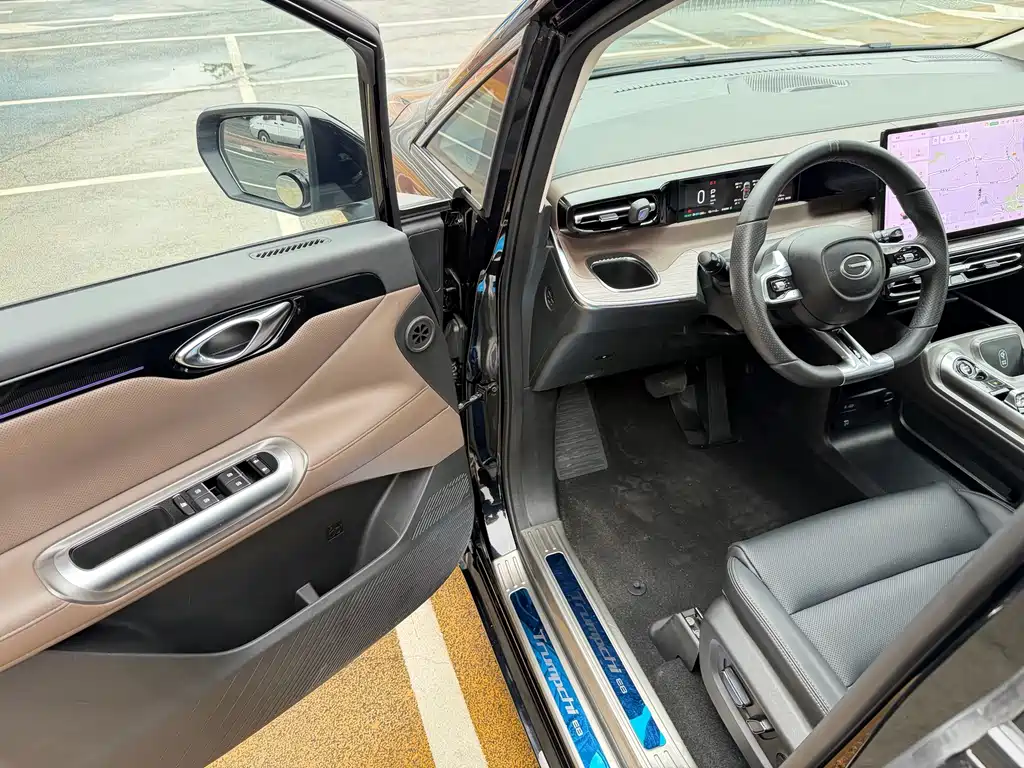 GAC Motor Trumpchi E8 PHEV — миниатюра 4