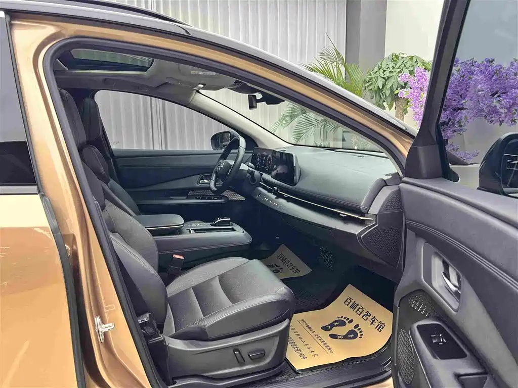 Nissan Ariya — миниатюра 12