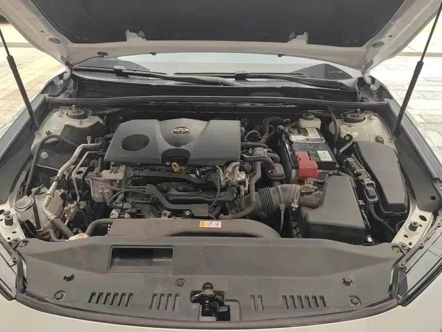 Toyota Camry — миниатюра 10