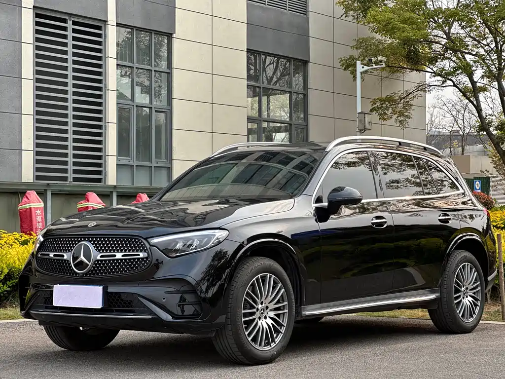 Mercedes-Benz GLC 2025