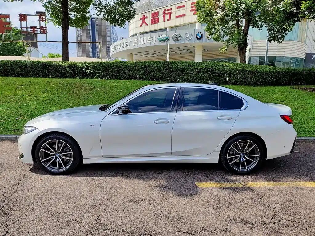 BMW 3 Series — миниатюра 3