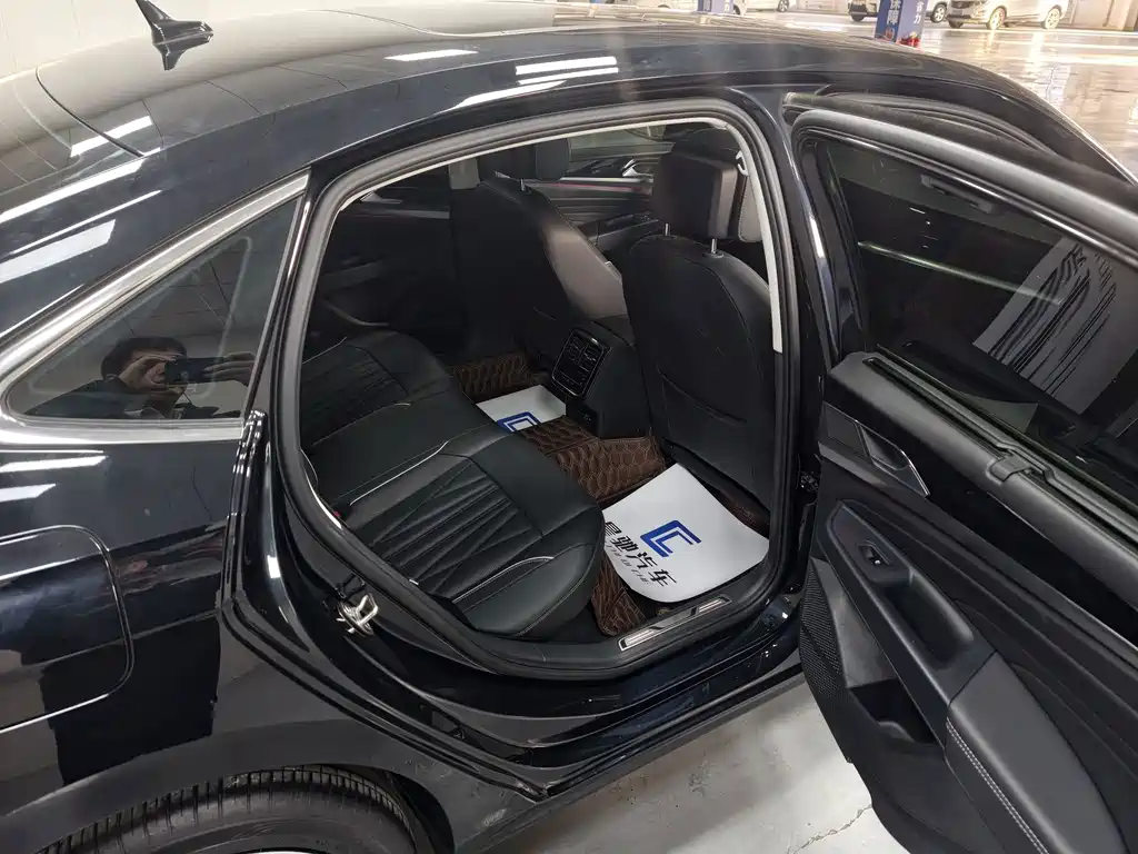 Volkswagen Passat — миниатюра 18
