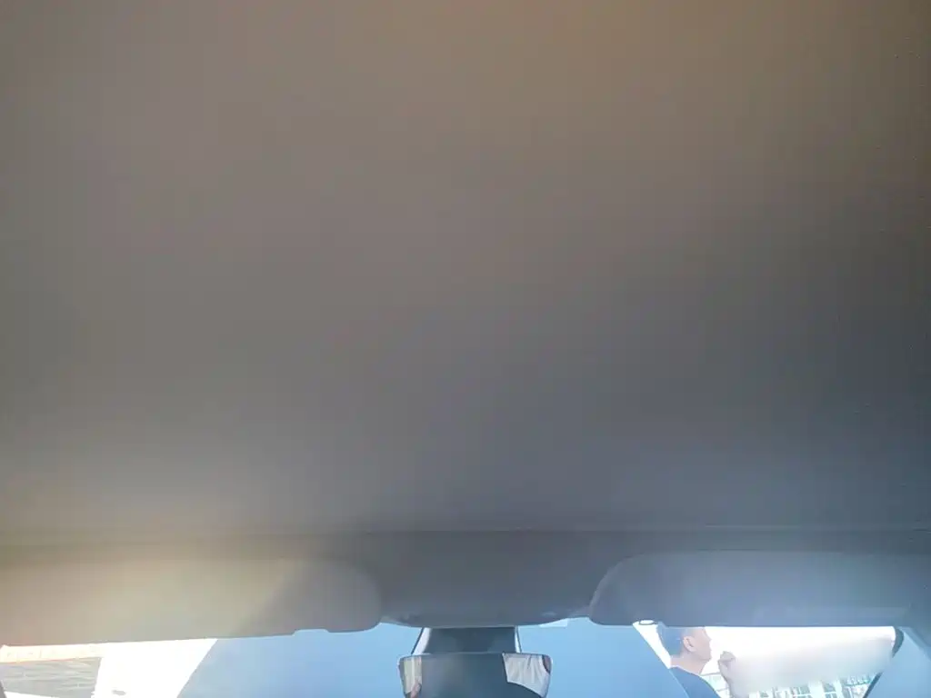 Tesla Model 3 — миниатюра 18