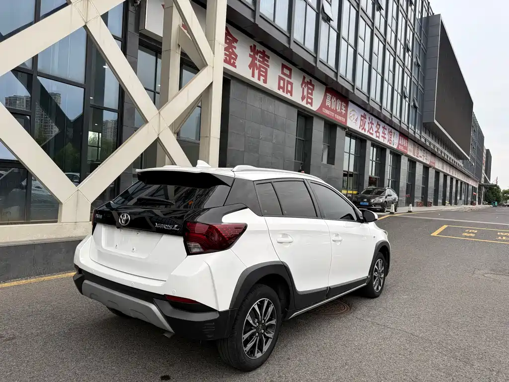 Toyota Yaris L — миниатюра 15