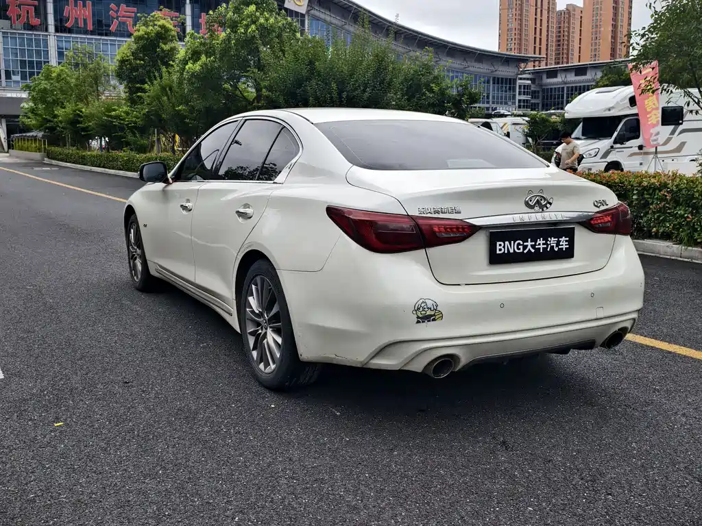 Infiniti Q50L 2018 2.0T VI