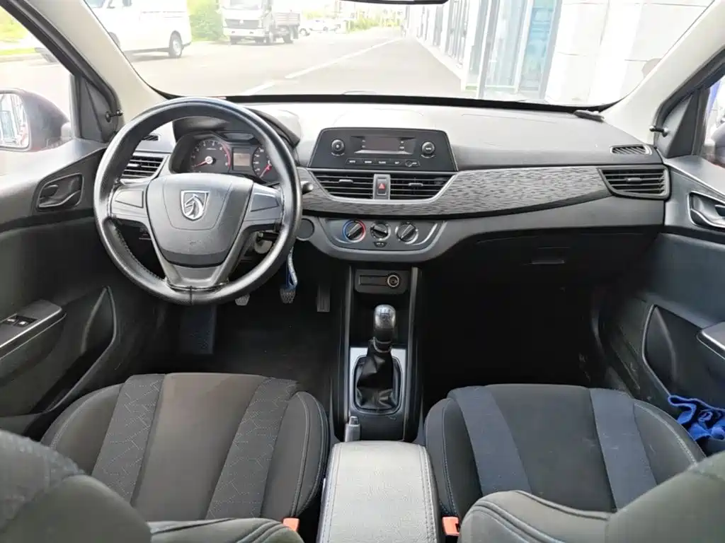 Baojun 310 — миниатюра 10