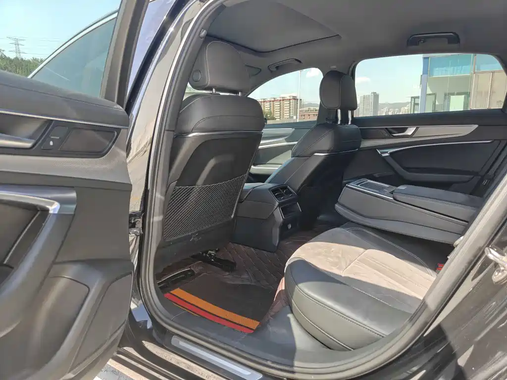 Audi A6L — миниатюра 6