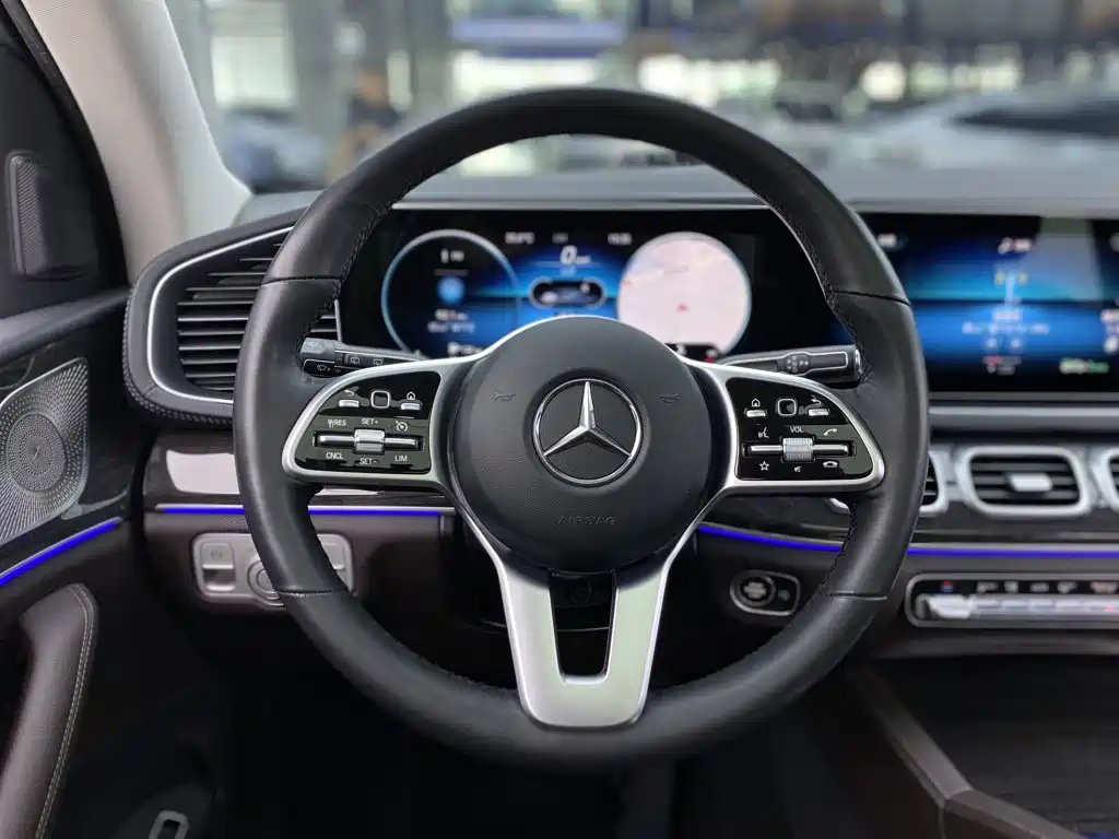 Mercedes-Benz GLE (Import) — миниатюра 17
