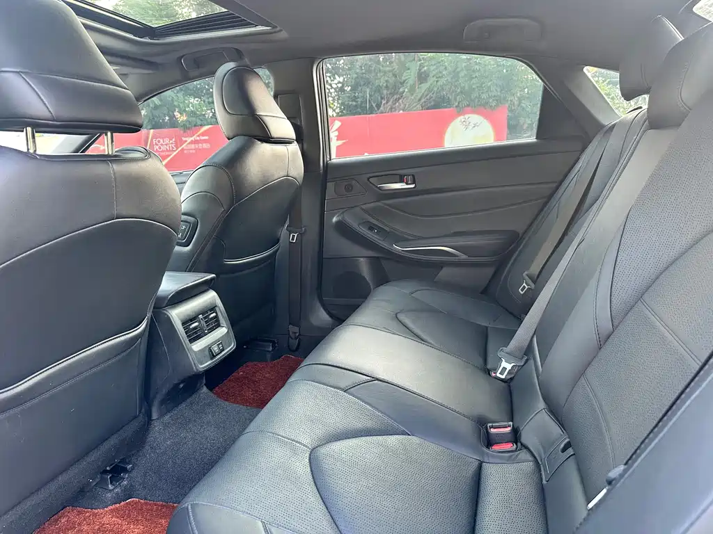 Toyota Avalon — миниатюра 5