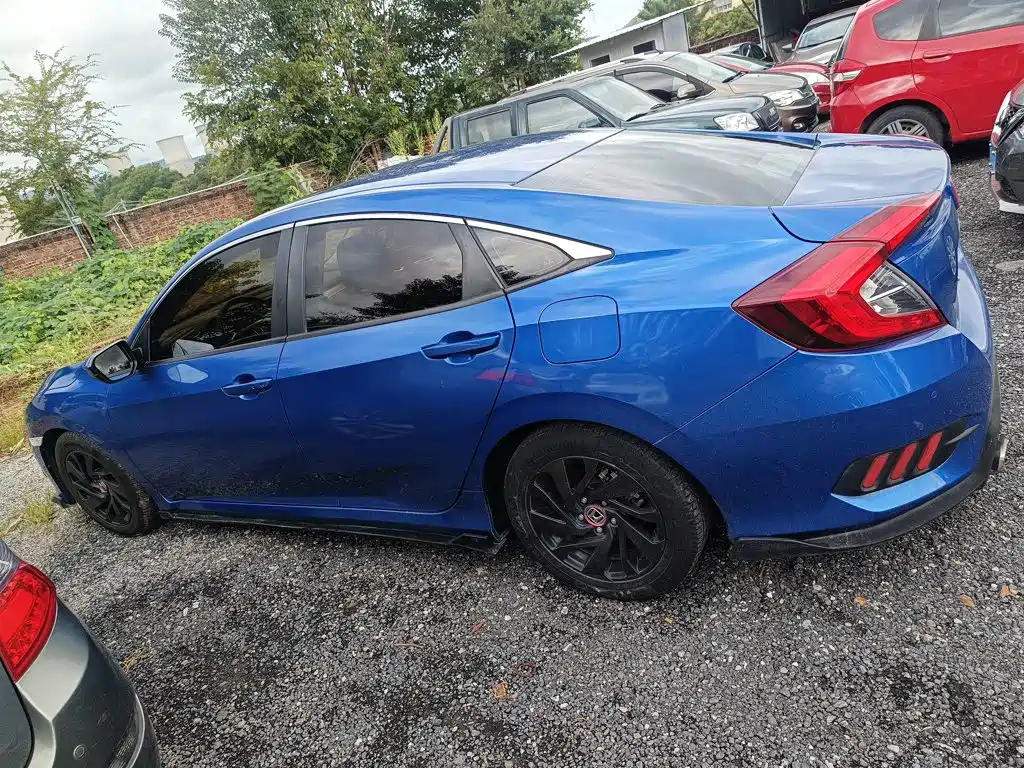 Honda Civic — миниатюра 5