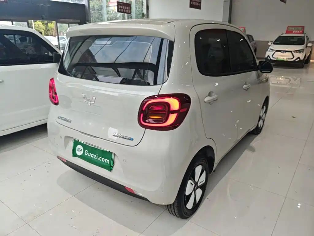 Wuling MINIEV — миниатюра 7