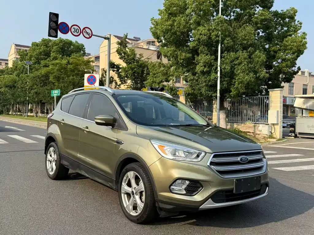 Ford Kuga — миниатюра 3