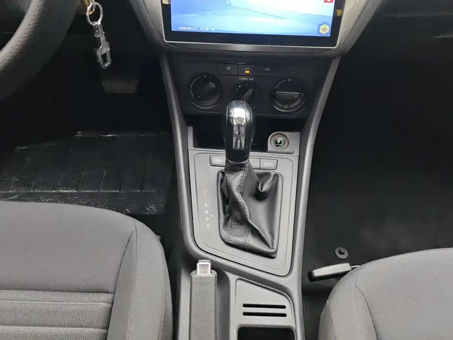 Volkswagen Lavida — миниатюра 16