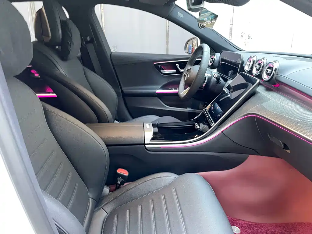 Mercedes-Benz C-Class — миниатюра 11