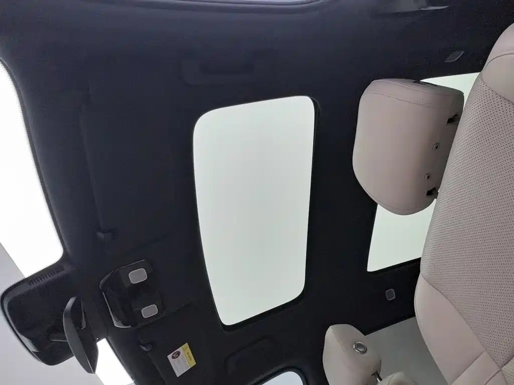 Li Auto Li L8 — миниатюра 14