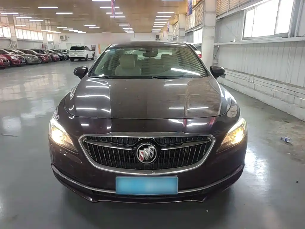 Buick LaCrosse — миниатюра 3