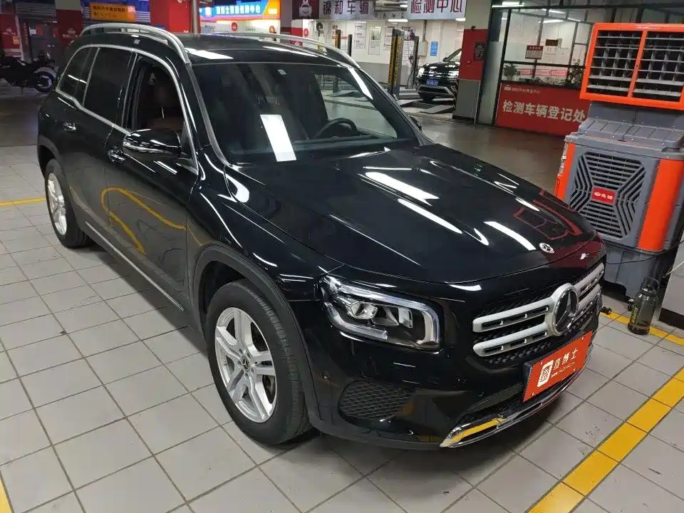 Mercedes-Benz GLB