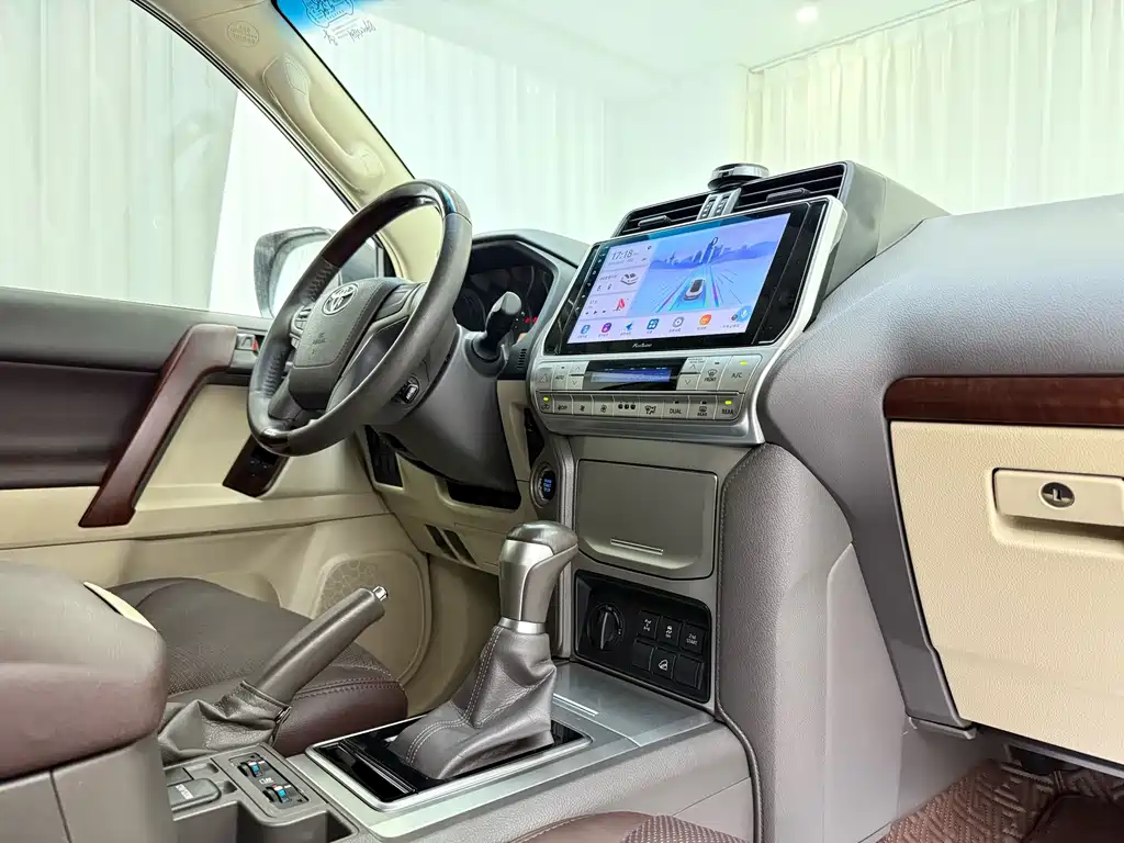 Toyota Prado (Import) — миниатюра 10