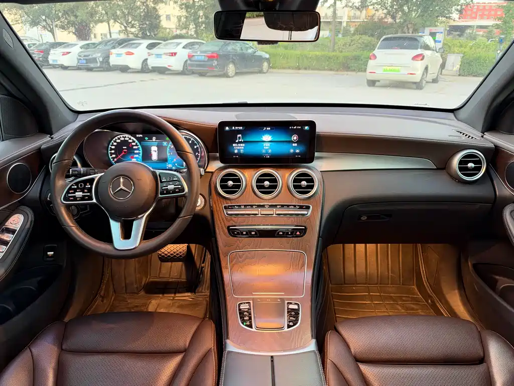 Mercedes-Benz GLC — миниатюра 9