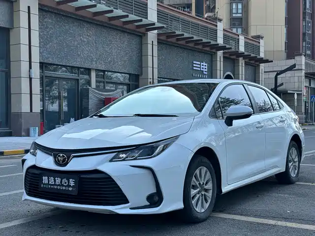 TOYOTA COROLLA 2023
