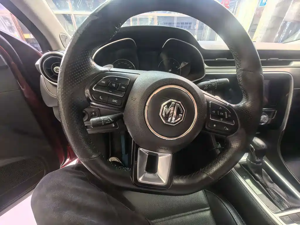 MG MG6 — миниатюра 4