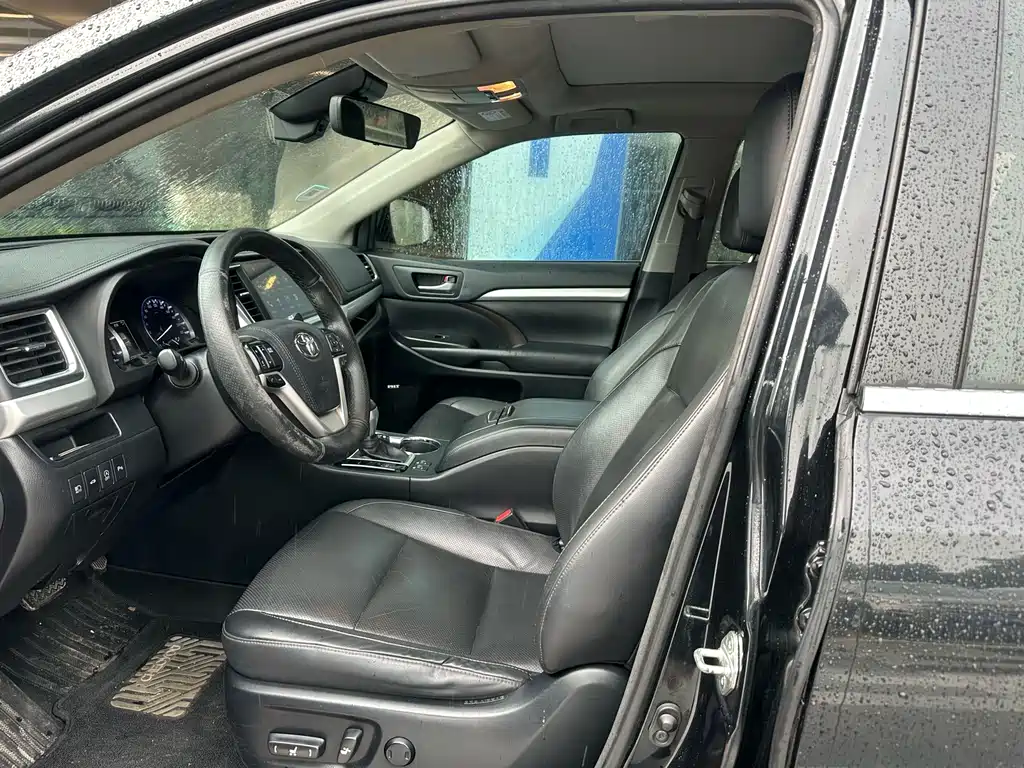 Toyota Highlander — миниатюра 6