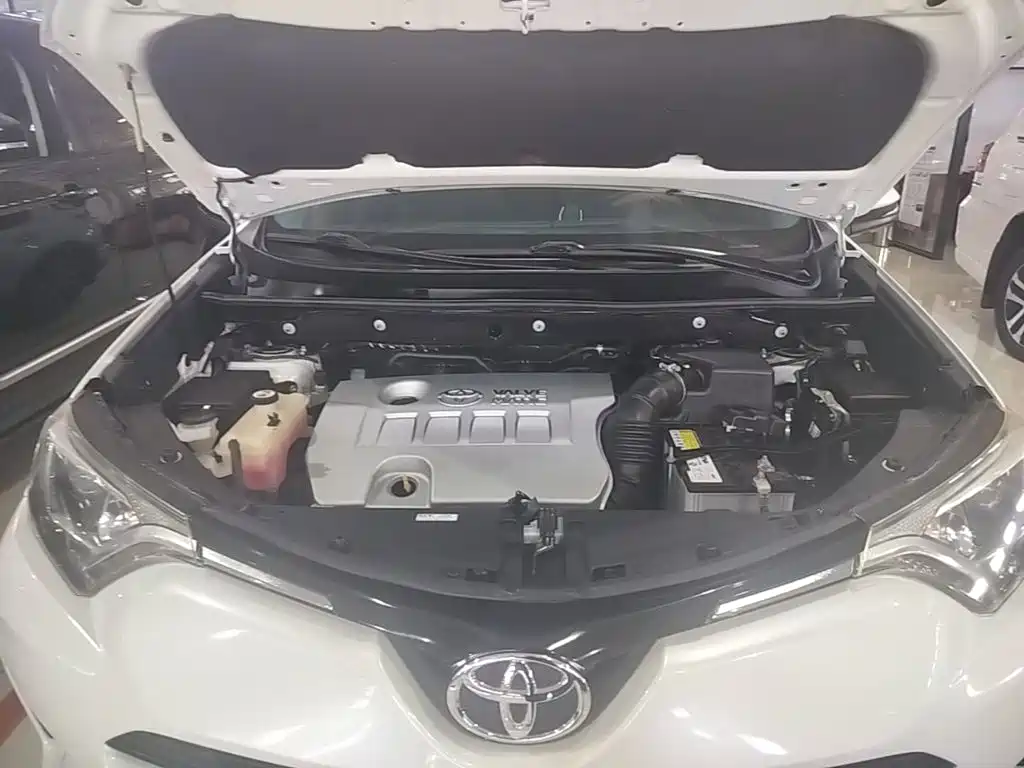 Toyota RAV4 — миниатюра 20