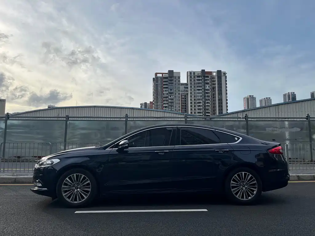 Ford Mondeo 2017 EcoBoost 200 Luxury