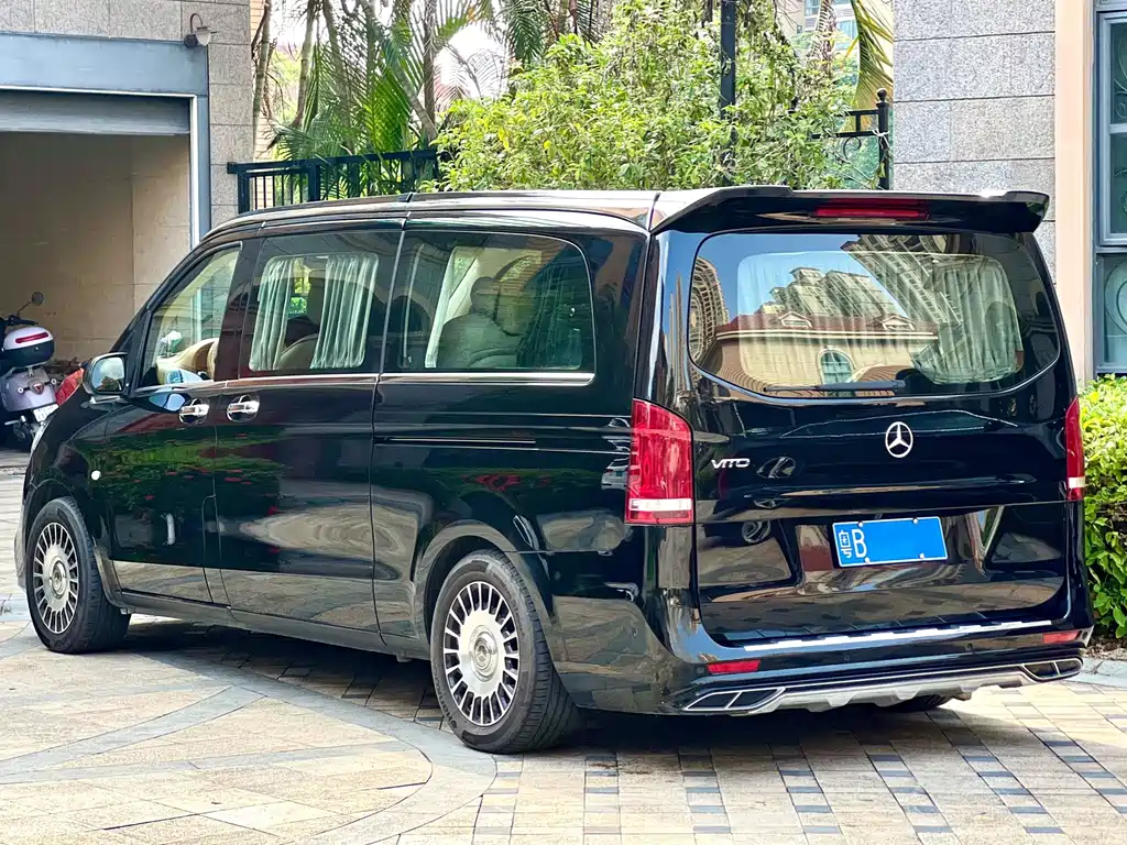 Mercedes-Benz Vito — миниатюра 10