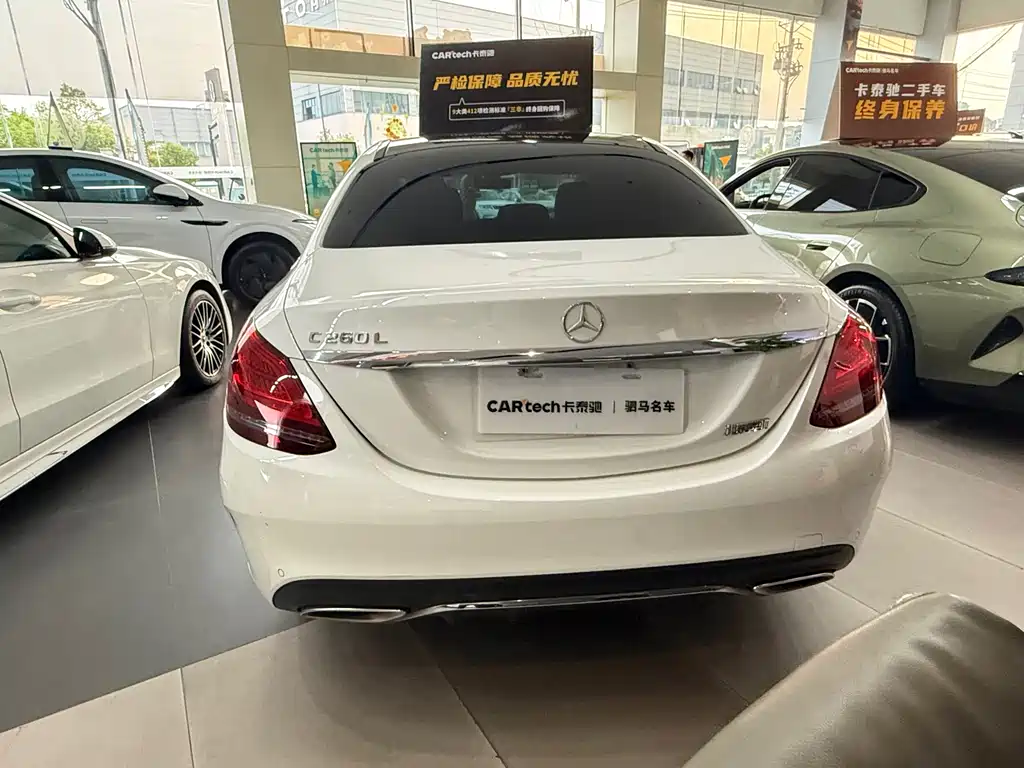 Mercedes-Benz C-Class — миниатюра 4