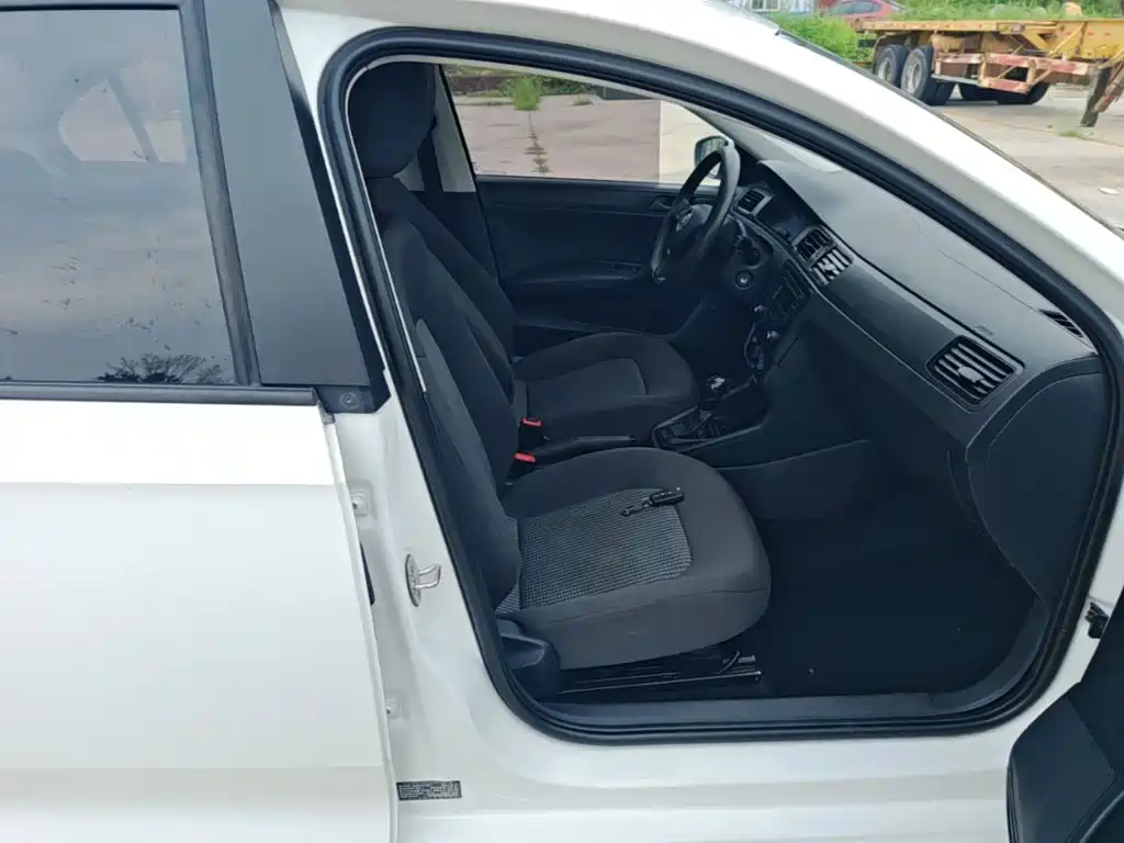 Volkswagen Santana — миниатюра 25