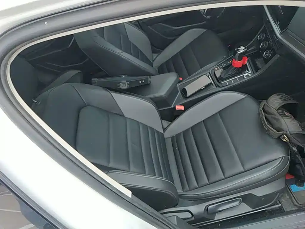 Volkswagen Sagitar — миниатюра 25
