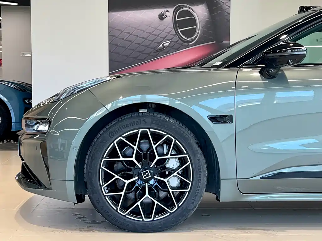 ZEEKR EXTREME KRYPTON 001