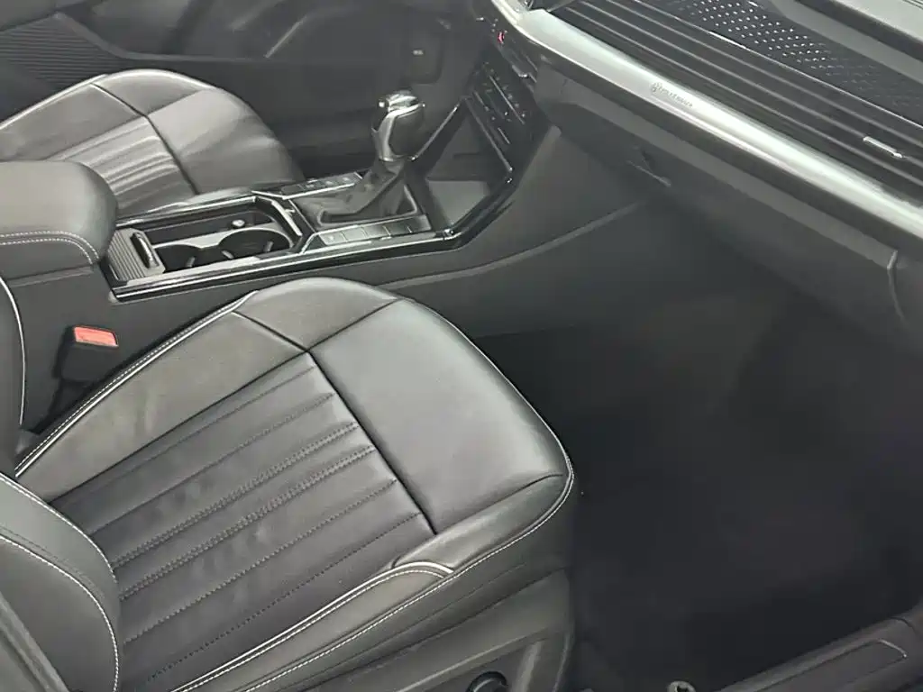 Volkswagen Passat — миниатюра 21