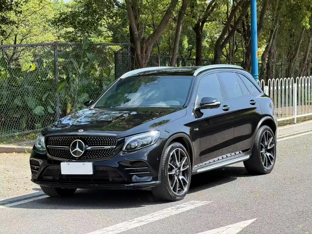 Mercedes-Benz GLC AMG