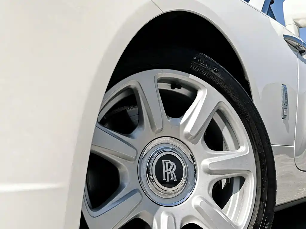 Rolls-Royce Dawn — миниатюра 4