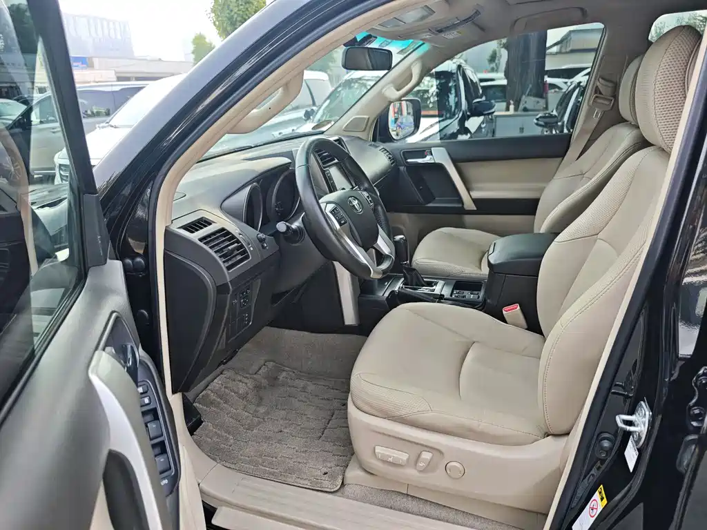 Toyota Land Cruiser Prado 2010 4.0L AT TX-L NAVI