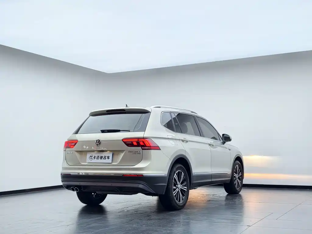 Volkswagen Tiguan L — миниатюра 5