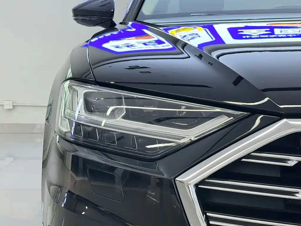 Audi A8 — миниатюра 4